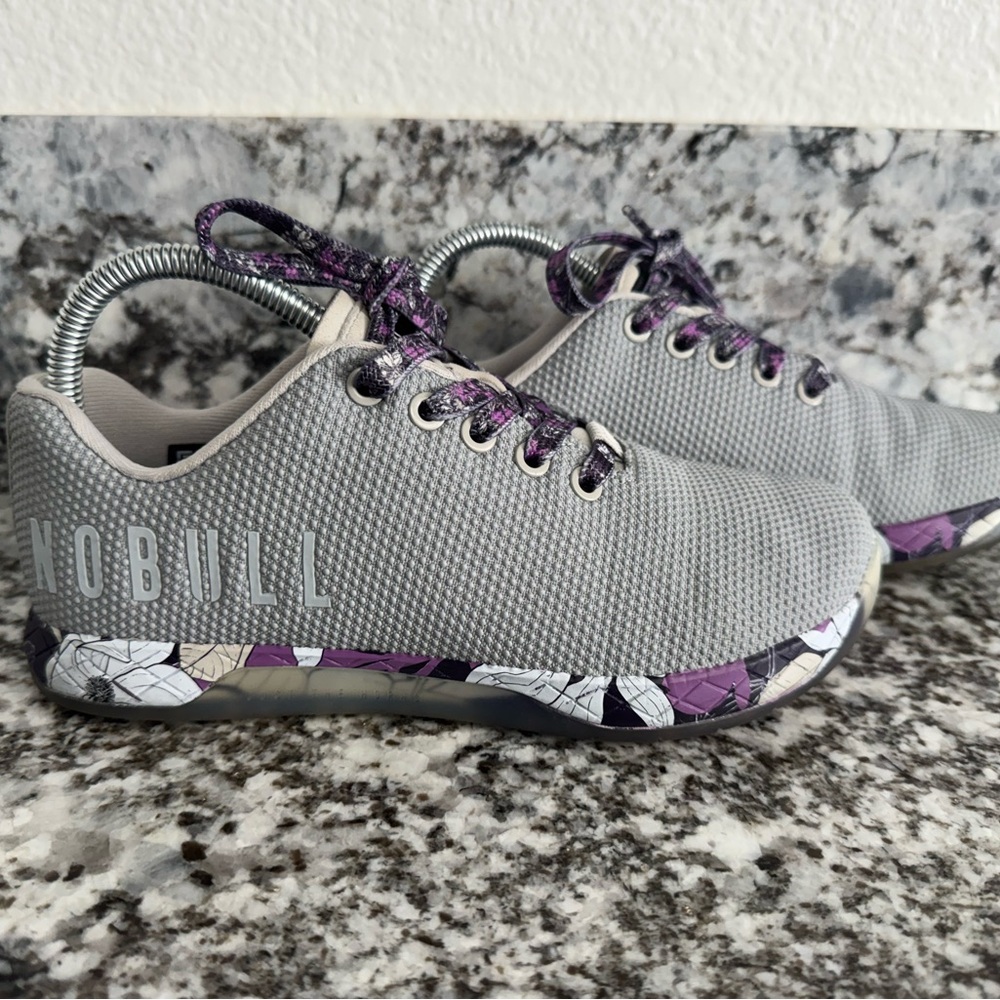 NOBULL Arctic Magnolia Trainers 5.5M / 7 W Gray Floral Cross Training Gym Shoes